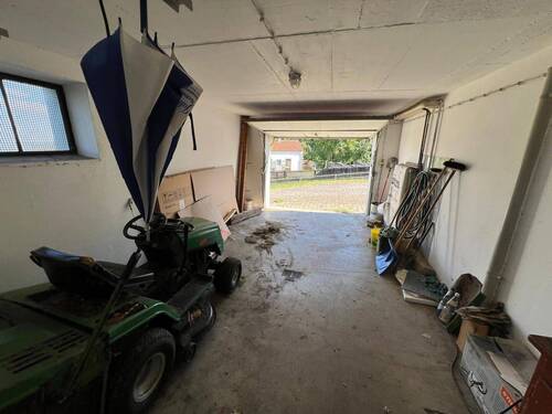 Garage - 