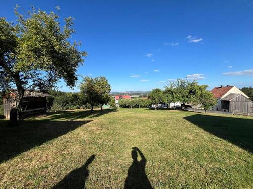 Garten - Einfamilienhaus mit 130,00 m² in Schwandorf zum Kaufen