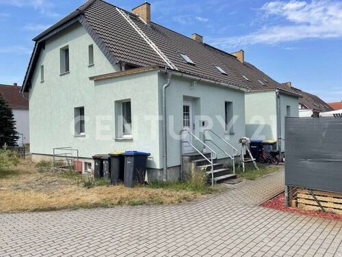 Bild 2 - 8 Zimmer Reihenmittelhaus zum Kaufen in Lauchhammer