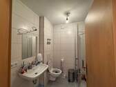 Badezimmer 1. OG rechts - 