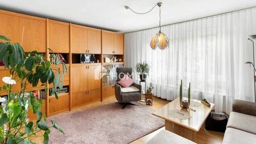Wohnzimmer 1 - 3 Zimmer Etagenwohnung zum Kaufen in Kaiserslautern