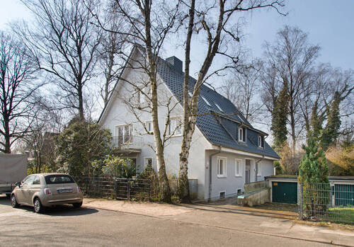 Modernisierte und zeitlose Außenfassade - Mehrfamilienhaus, Wohnhaus zum Kaufen in Hamburg