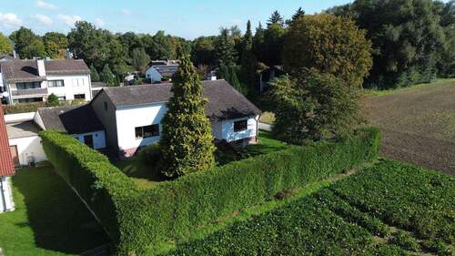 Renovierungsbedürftiger Bungalow - 