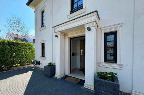 Welcome! - Exklusives Einfamilienhaus in Traumlage von München-Solln - Ihr perfektes Zuhause wartet!