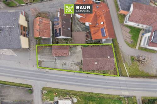 Luftbild - 4 Zimmer Mehrfamilienhaus, Wohnhaus zum Kaufen in Warthausen