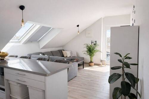 Wohnbereich - 2 Zimmer Etagenwohnung zum Kaufen in Germering