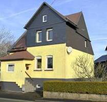 Kleines renovierungsbedürftiges Einfamilienhaus mit schönem Grundstück in Nister-Möhrendorf