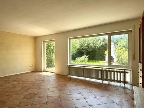 Wohnzimmer - Doppelhaushälfte mit 138,90 m&sup2; in Feldkirchen-Westerham zum Kaufen