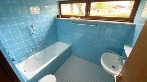 Bad mit Fenster - 