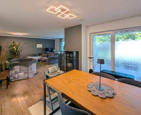 Wohn- u. Essbereich EG - 