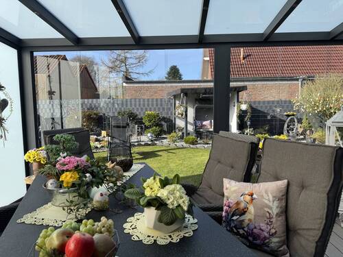 Esstisch im Wintergarten - 