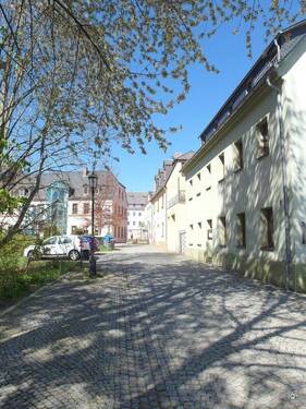 Lage in ruhiger Anwohnerstraße - 