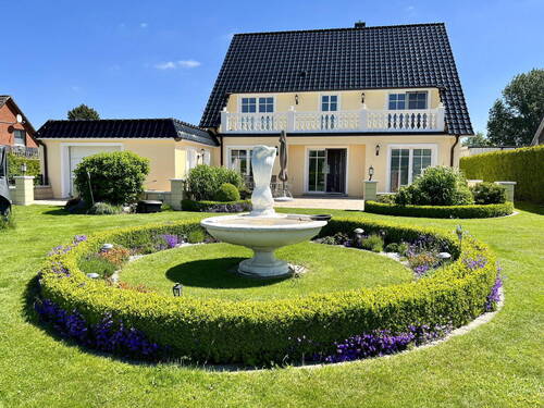 Bild 2 - 7 Zimmer Einfamilienhaus zum Kaufen in Bad Oldesloe