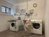 Waschmaschine und Trockner - 