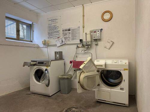 Waschmaschine und Trockner - 
