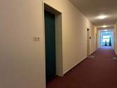 Flur zur Wohnung - Etagenwohnung mit 29,80 m² in Laboe zum Kaufen