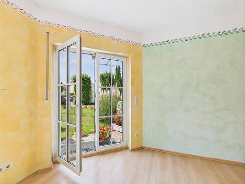 Ausgang Terrasse - 5 Zimmer Etagenwohnung in München