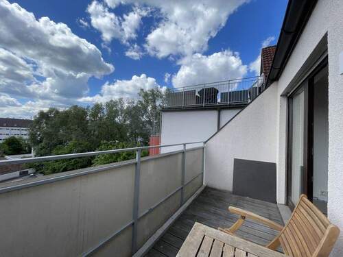 Geräumiger Balkon - 