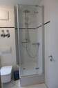 40b_komfortabel - Badeanne und Dusche.JPG - 