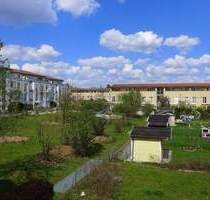 TerraSELECT: MUC-Südost - Unterbiberg | TG | bezugsfrei | 3-Zi.-80 m² | Fernwärme | gepflegt | 2 Loggien | 30 m² XL-Wohnzimmer | S5-U5-S3 - Neubiberg