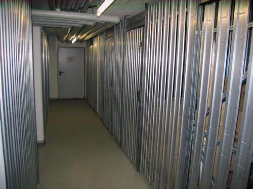 80a_sauberer, trockener Keller - 