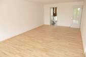 20d_Platz zum Wohlfühlen.JPG - 3 Zimmer Etagenwohnung in Neubiberg
