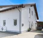 Frontansicht - Energiesparhaus! Moderne Doppelhaushälfte oberhalb von Linz am Rhein