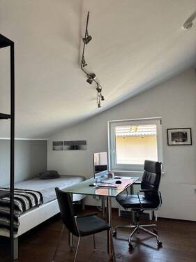 Gäste-, Kinderzimmer, Büro - 