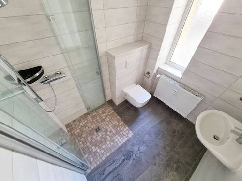 Bad - 4 Zimmer Etagenwohnung zur Miete in Köthen (Anhalt)