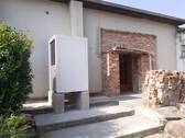 Eingang mit Wärmepumpe links - 