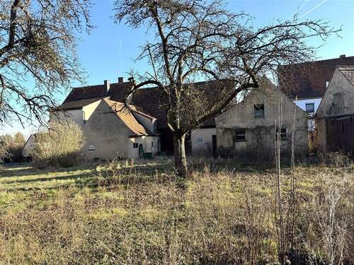 Hofstelle mit Nebengebäude, Westansicht - 