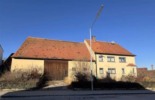 Ansicht Ost, Scheune mit Wohnhaus - Grundstück in Flachslanden