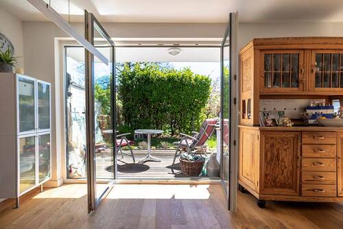 Essen_Terrasse - Modern und Ruhig: 3-Zimmer-Erdgeschosswohnung mit Garten und Tiefgarage in Hürth-Efferen