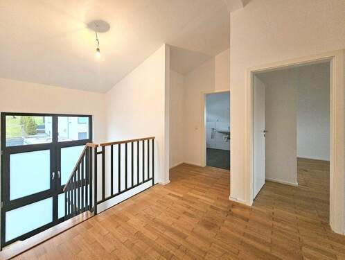 OG Flur/Treppenhaus - 