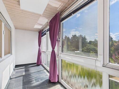 Helle Südloggia mit Schiebefenstern - 4 Zimmer Etagenwohnung zum Kaufen in München