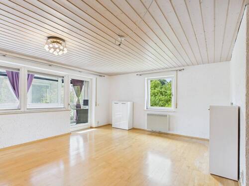 Heller Wohnbereich mit Zugang zur Südloggia - Etagenwohnung mit 87,00 m² in München zum Kaufen