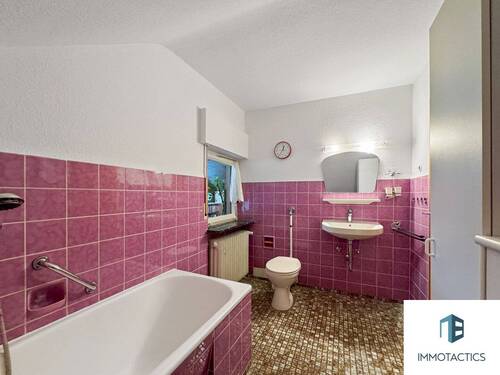 Badezimmer 1. OG - 