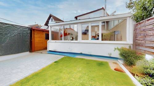 WIntergarten - Ruhig gelegenes EFH mit Sanierungspotential 