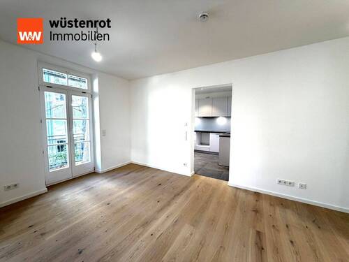 Blick auf den Balkon und die Küche - 