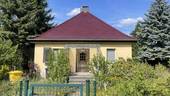 Einfamilienhaus - Kleines Haus mit großem Grundstück