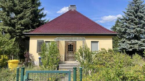 Einfamilienhaus - Kleines Haus mit großem Grundstück