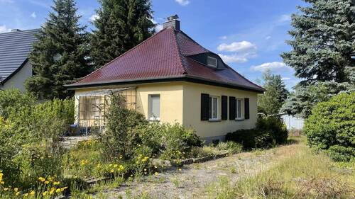 Straßenansicht - 3 Zimmer Einfamilienhaus zum Kaufen in Hoyerswerda
