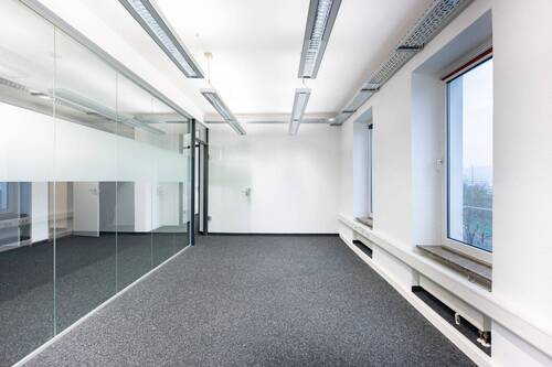 Bürofläche - 4 Zimmer Büro zur Miete in Würzburg