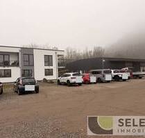 Modernes Wohn- u. Bürogebäude und Lagerhalle auf großem Gewerbegrundstück - Schiffweiler Landsweiler