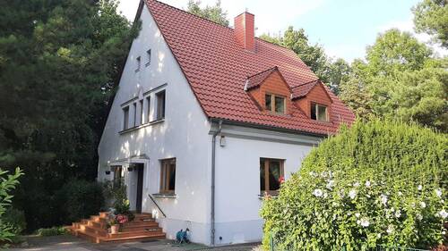 00 Hausansicht - Traumhaus in Bestlage in Frankfurt (Oder) mit großem Garten, Sauna & Teich