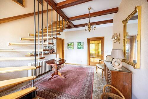 Diele mit Treppe - 
