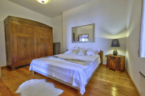 Großes Schlafzimmer - Einfamilienhaus mit 210,00 m&sup2; in Zlarin zum Kaufen