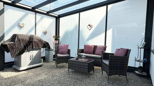 Gemütlich überdachter Bereich - 