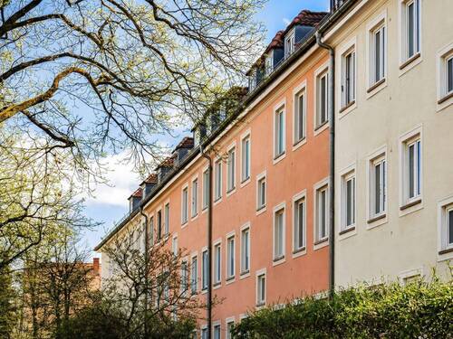 Außenansicht - Mehrfamilienhaus, Wohnhaus zum Kaufen in München