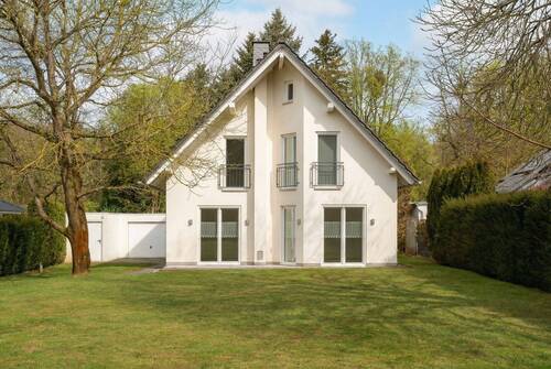 Bild 1 - Sehr gepflegtes Einfamilienhaus auf Traumgrundstück, bereit zum Einzug